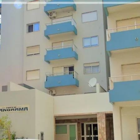 Panoramic Front Flat *